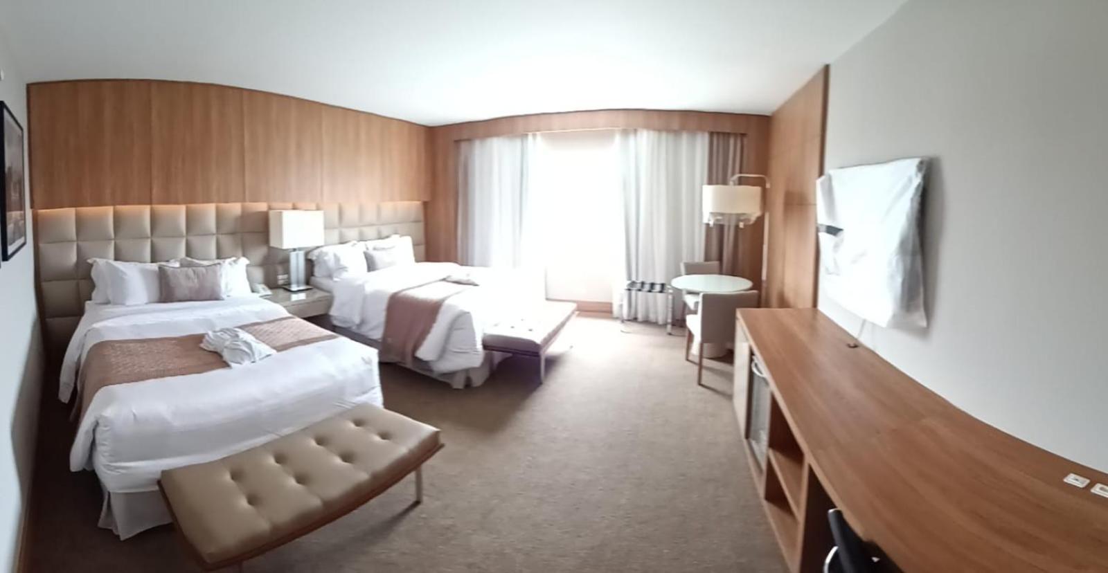 White Plaza Hotel Curitiba Buitenkant foto